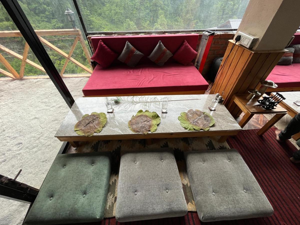 Thepahadians Food & Stay Jibhi Екстериор снимка