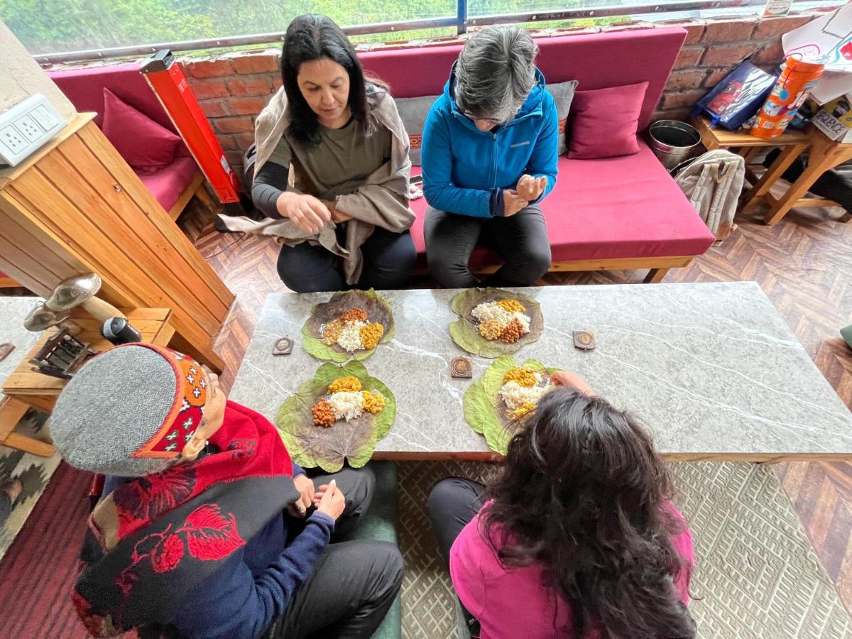 Thepahadians Food & Stay Jibhi Екстериор снимка