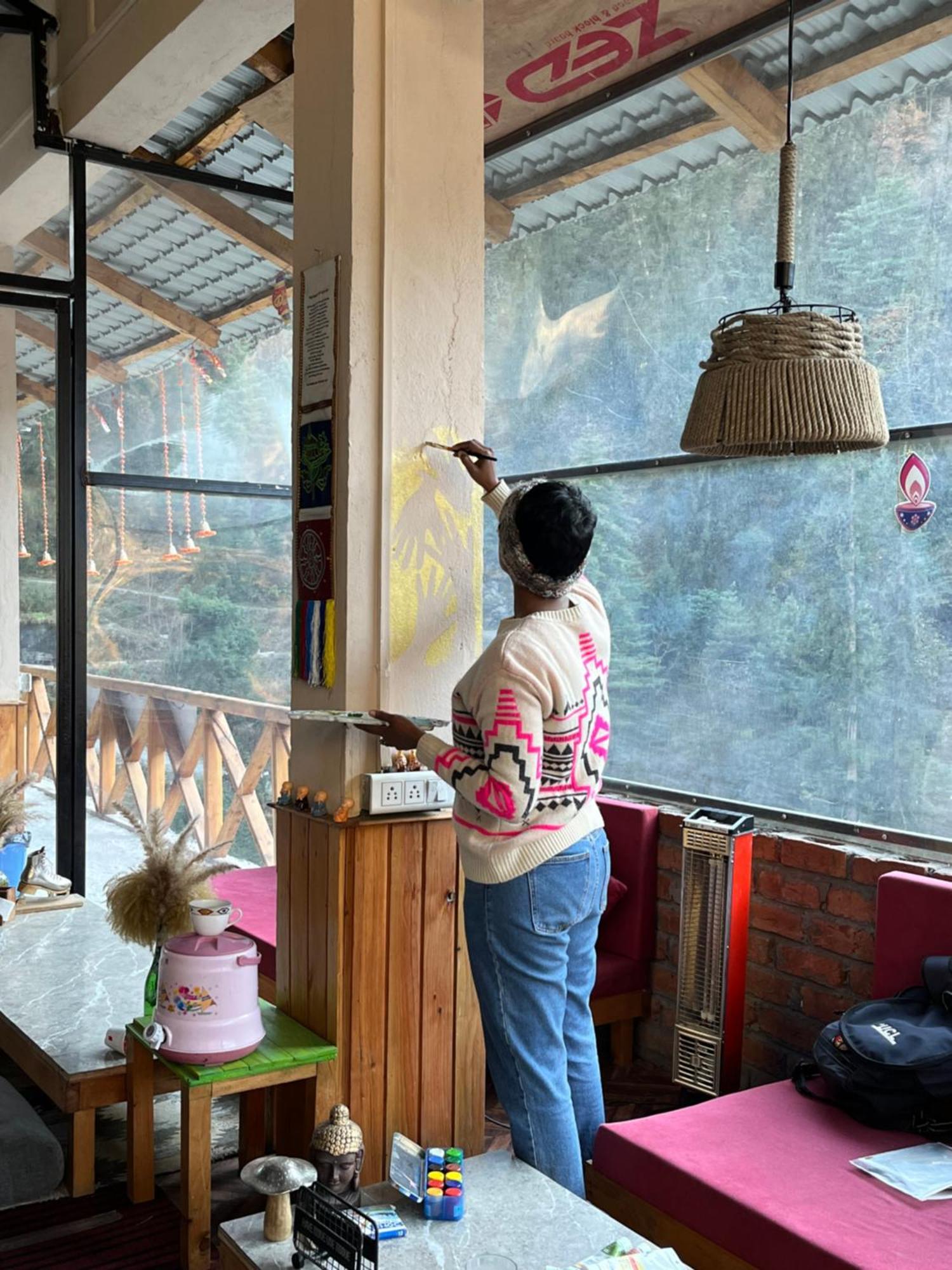 Thepahadians Food & Stay Jibhi Екстериор снимка